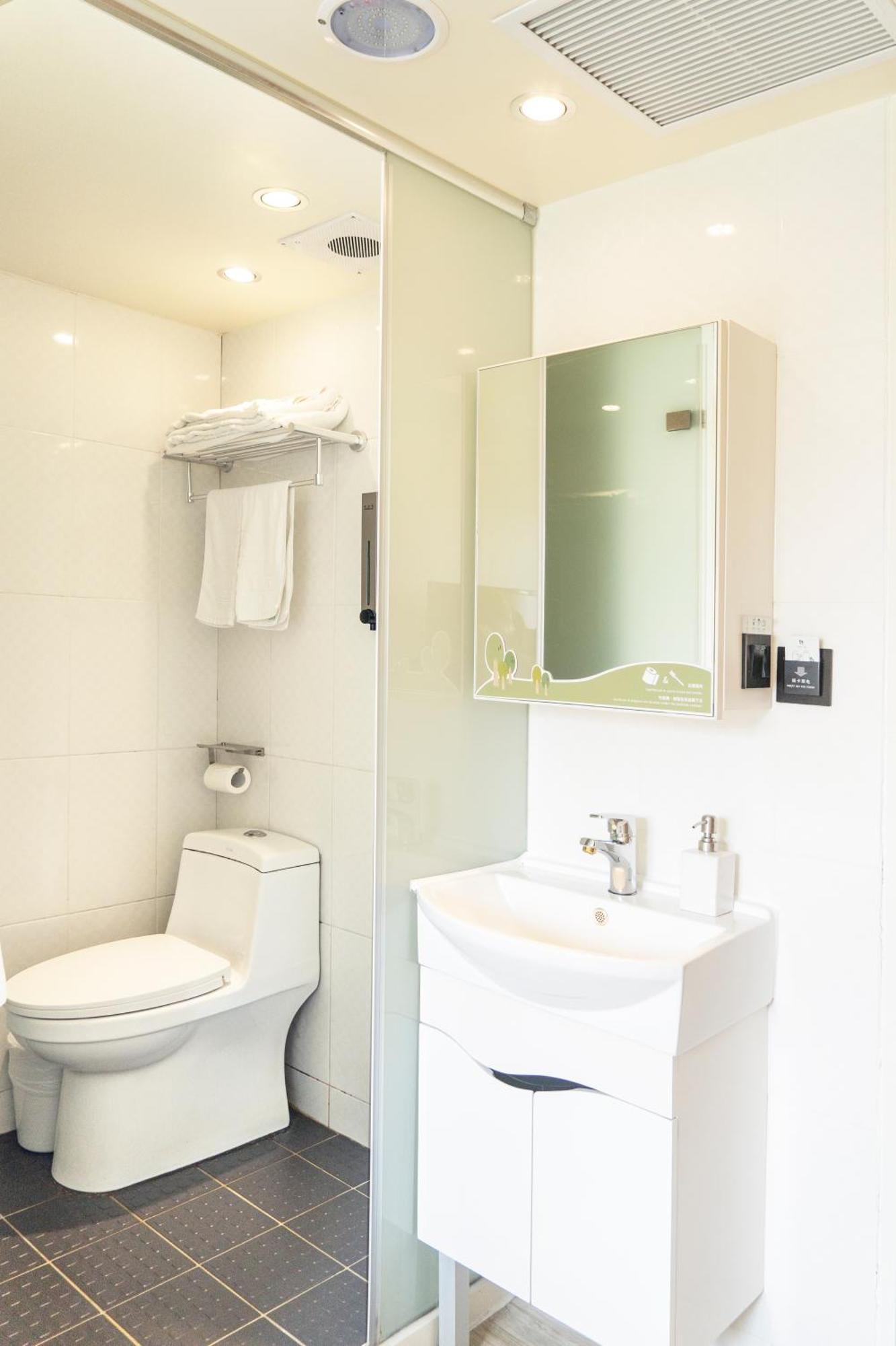Green Hotel - Fengjia Taichung Dış mekan fotoğraf